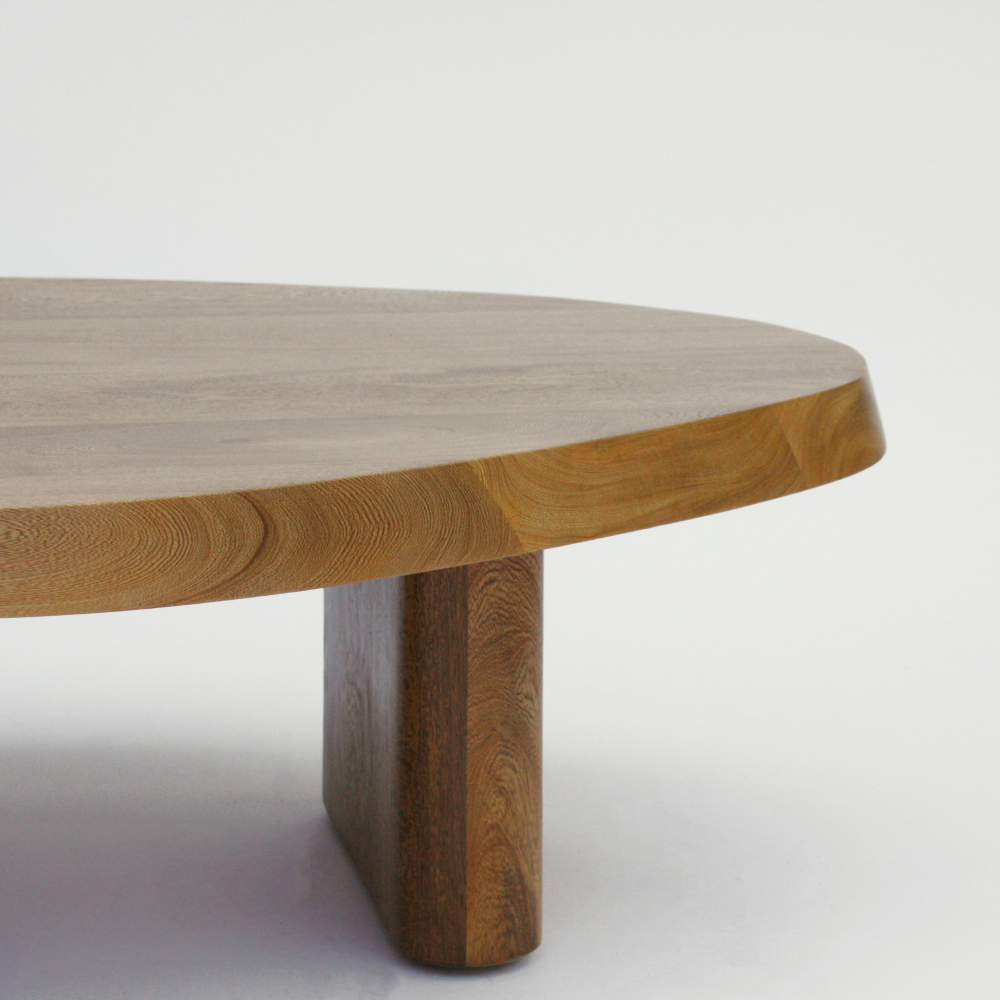 Bolop Center Table